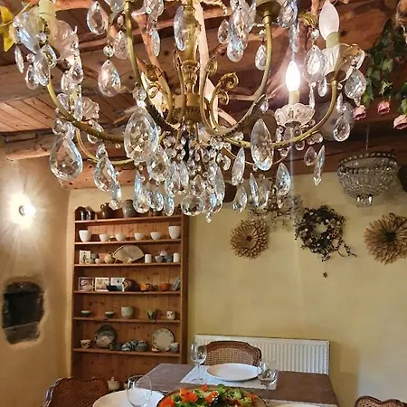 Bed and Breakfast La D'hote Du Petit Mazilloux