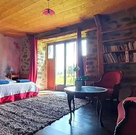 La D'hote Du Petit Mazilloux Bed and Breakfast Presailles