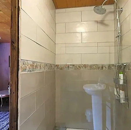 Bed and Breakfast La D'hote Du Petit Mazilloux 3*