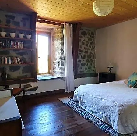 Bed and Breakfast La D'hote Du Petit Mazilloux 3*