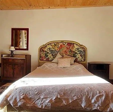 Bed and Breakfast La D'hote Du Petit Mazilloux