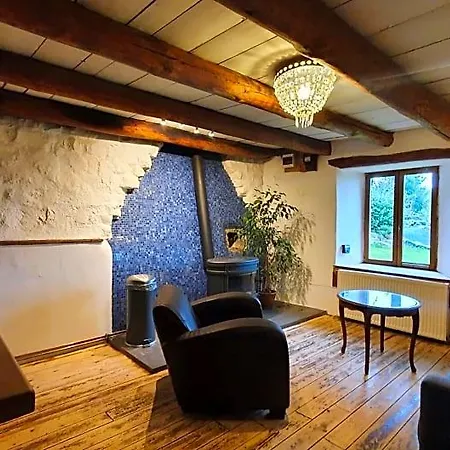 La D'hote Du Petit Mazilloux Bed and Breakfast Presailles